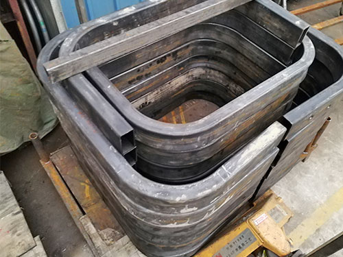 農(nóng)機(jī)安全防翻架彎管加工產(chǎn)品圖