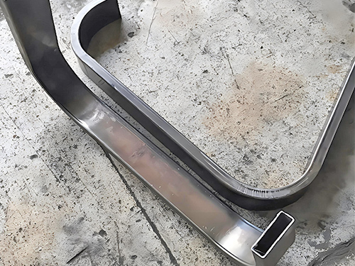 圓管折彎加工廠家告訴你在復(fù)雜管道布局中,選擇彎管還是彎頭更合適?